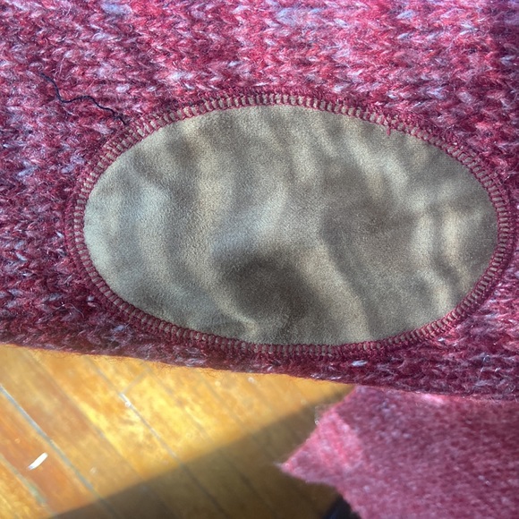 Red knit turtle neck sweater - Picture 4 of 4